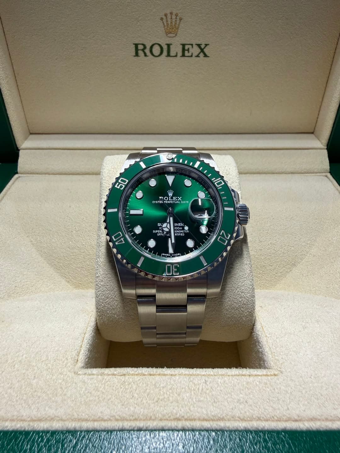 May be an image of wrist watch and text that says 'ROLEX 50 10 0 OLEX OLEX F OYSTER . DETF I I CCЛ Err AO K 20 الجمم 30 POSE'