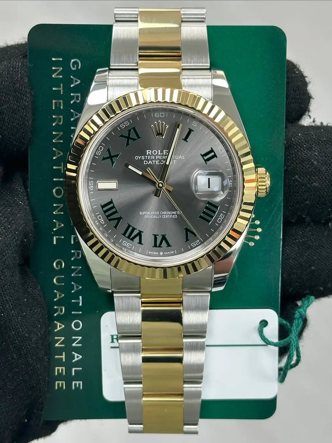May be an image of wrist watch and text that says ' ROLE OYST STERPERI PERI PATE TUAL 10 C 145 I 15 40 מנח!!! SUPERLATIVE CHRONONET CFFICIALLYCERTFIE FRICIALLY CERTIFIE 의 S0 nΛ…