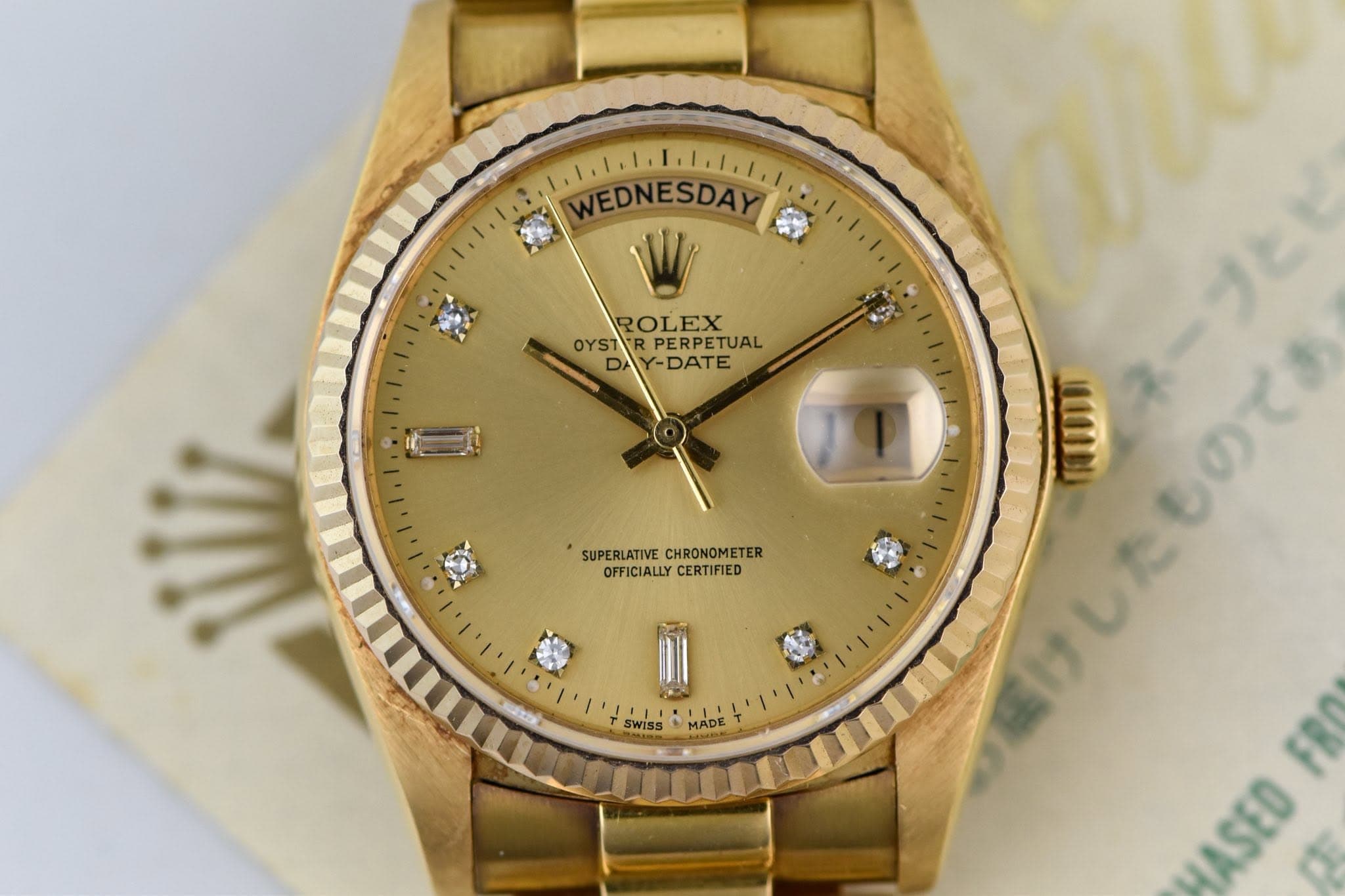 May be an image of wrist watch and text that says 'EX WEDNESDA WEDNESDAY KN ROLEX EX OYS OYSRPERPETUAL PERPETUAL Y-DATE wit.l قي SUPERLATIVE SUPERLATIVECHRONOMETER CHRONOMETER…