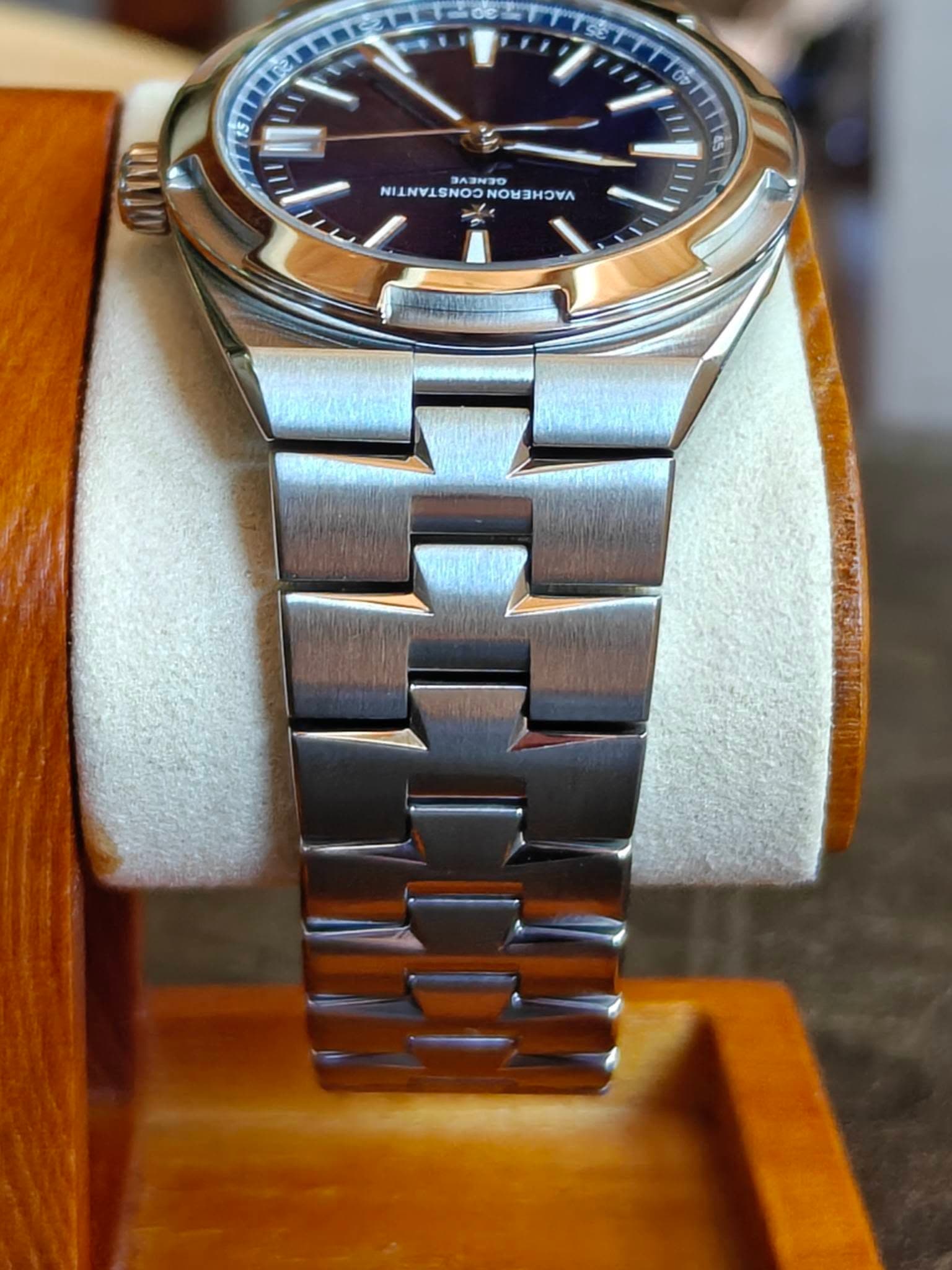 Vacheron Constantin Overseas, photo 2
