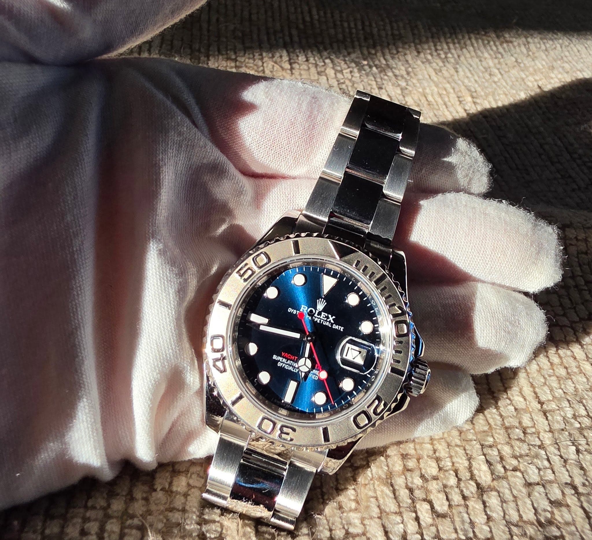 May be an image of wrist watch and text that says '화온면 R S OYST e RO RO EX ពាា PUALSATE SATE ATE 40 и SUPERLATIYA OFFICIALAY 4 A o 2 30 3'