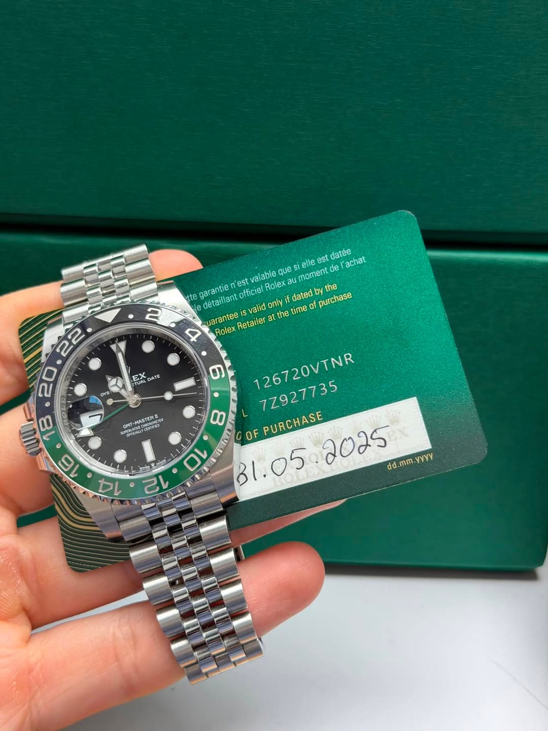 May be an image of wrist watch and text that says '2 est alable que te garantie détaillant uarantee valid officiel Rolex au moment elle est datóa datée l'achat validonly only the…