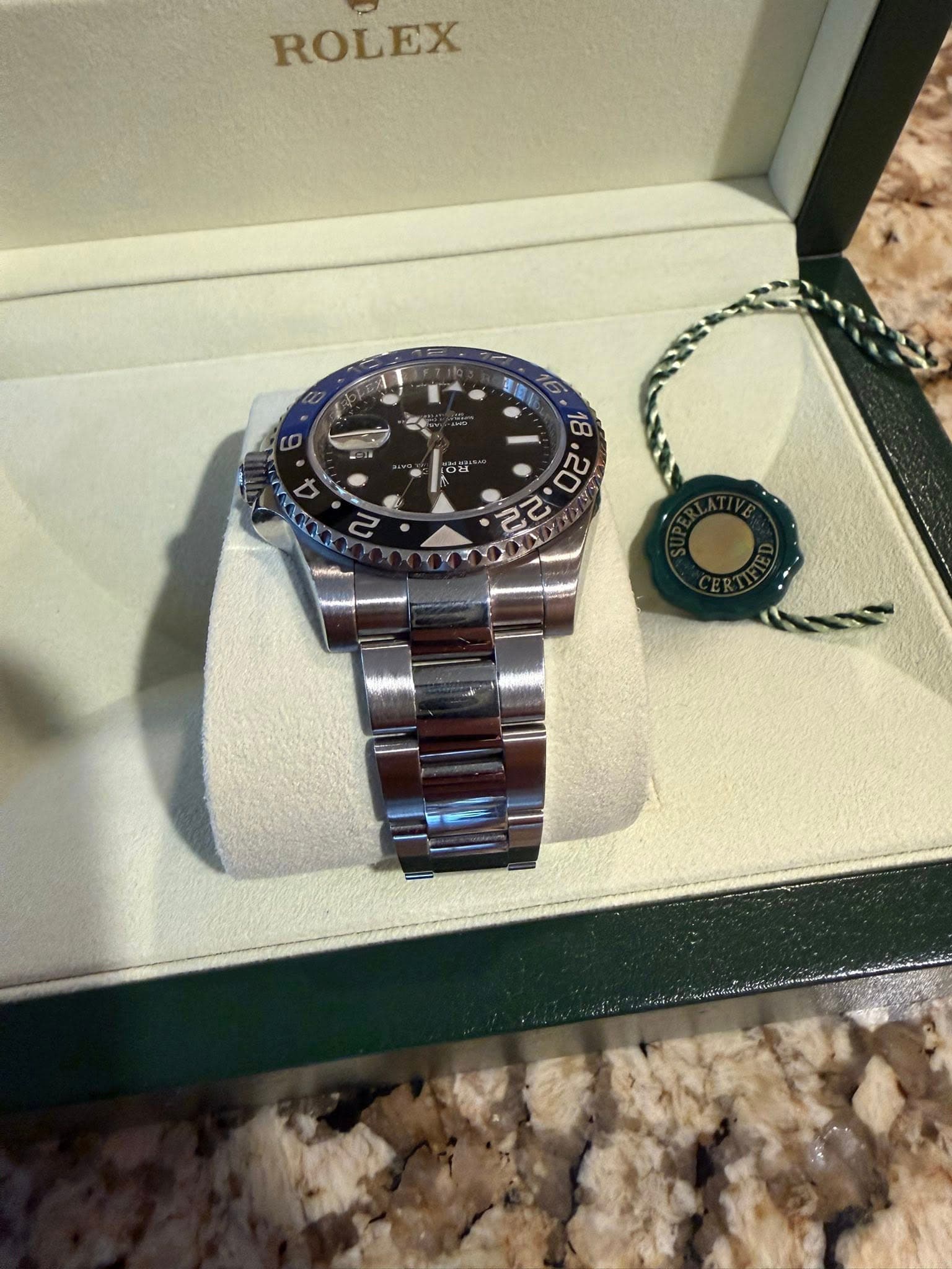 May be an image of wrist watch and text that says 'ROLEX 0 20 福 로리'