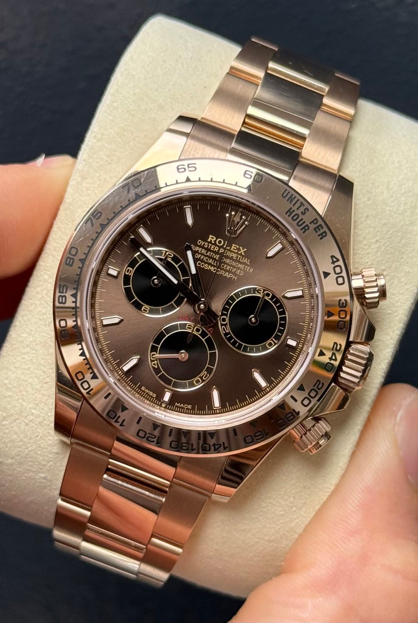 May be an image of wrist watch and text that says '65 سلد 6 RUPERLATIVE SUDEDL SISTE UPERLATIVE YSTERPERPET STERPIDP ROLEX EDDETUR EX RPERPETU RPETUAL UAL COSMOGRA OSMOGRAPH…