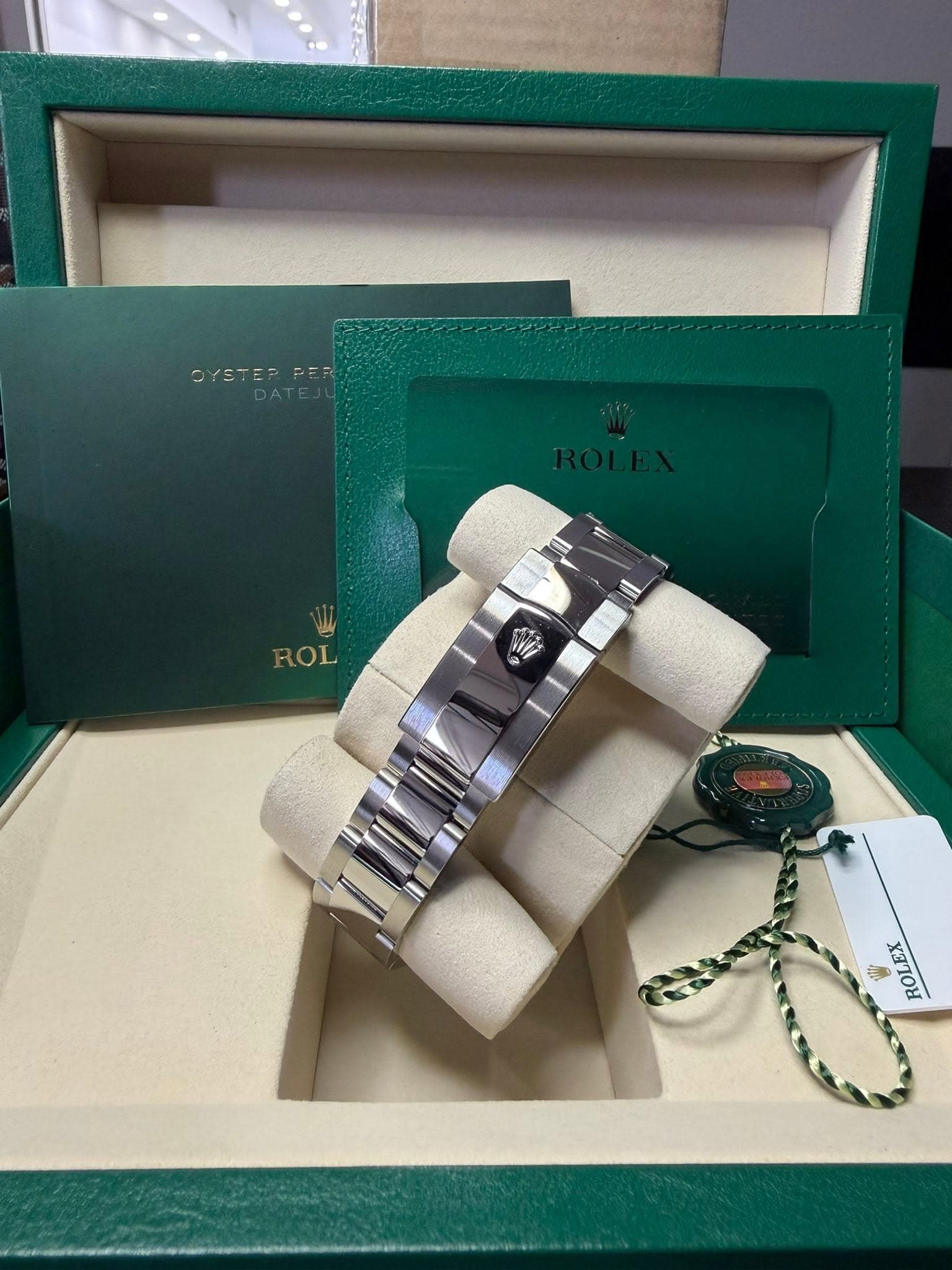 May be an image of wrist watch and text that says 'OYSTEPPER ROL ROLEX'