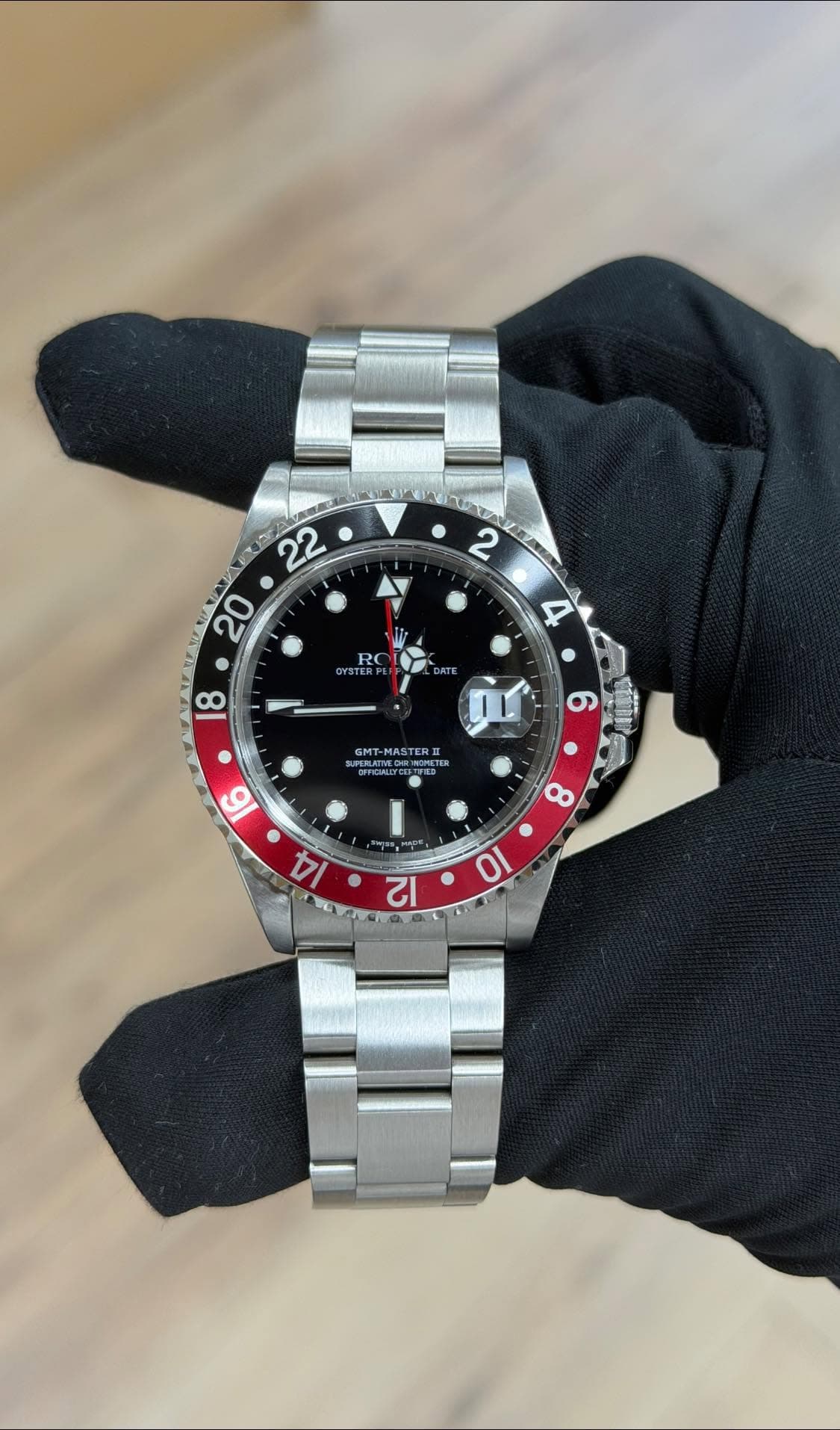 May be an image of wrist watch and text that says '2 釐堘垐 22 20 RC OYST YSTE STERP 4 DAT 8 6 GMT- GNT-MASTERII MASTERI LPRLATINEORWIETER CTER '