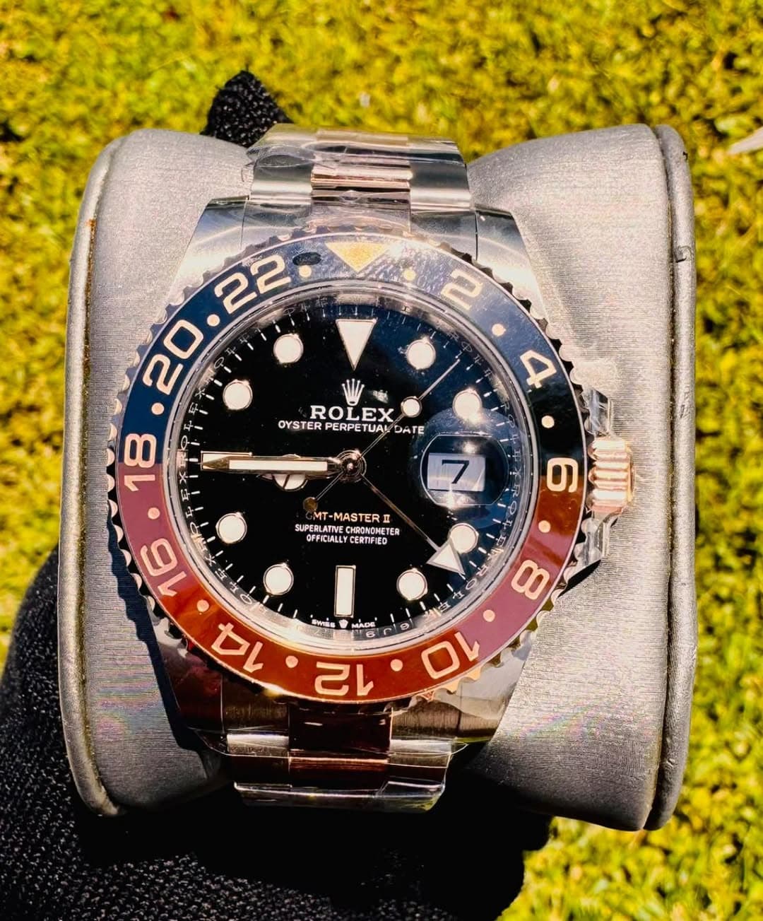 May be an image of wrist watch and text that says '22 20 ROLEX EX ROL OYSTER PERPET RPERPETU TUAL DATE TE 4 18 ፈዋ ¥ 7 MT-MASTER ERI SUPERLATIV SUPERLATIVECHPOMONET CHRONDMET TER…