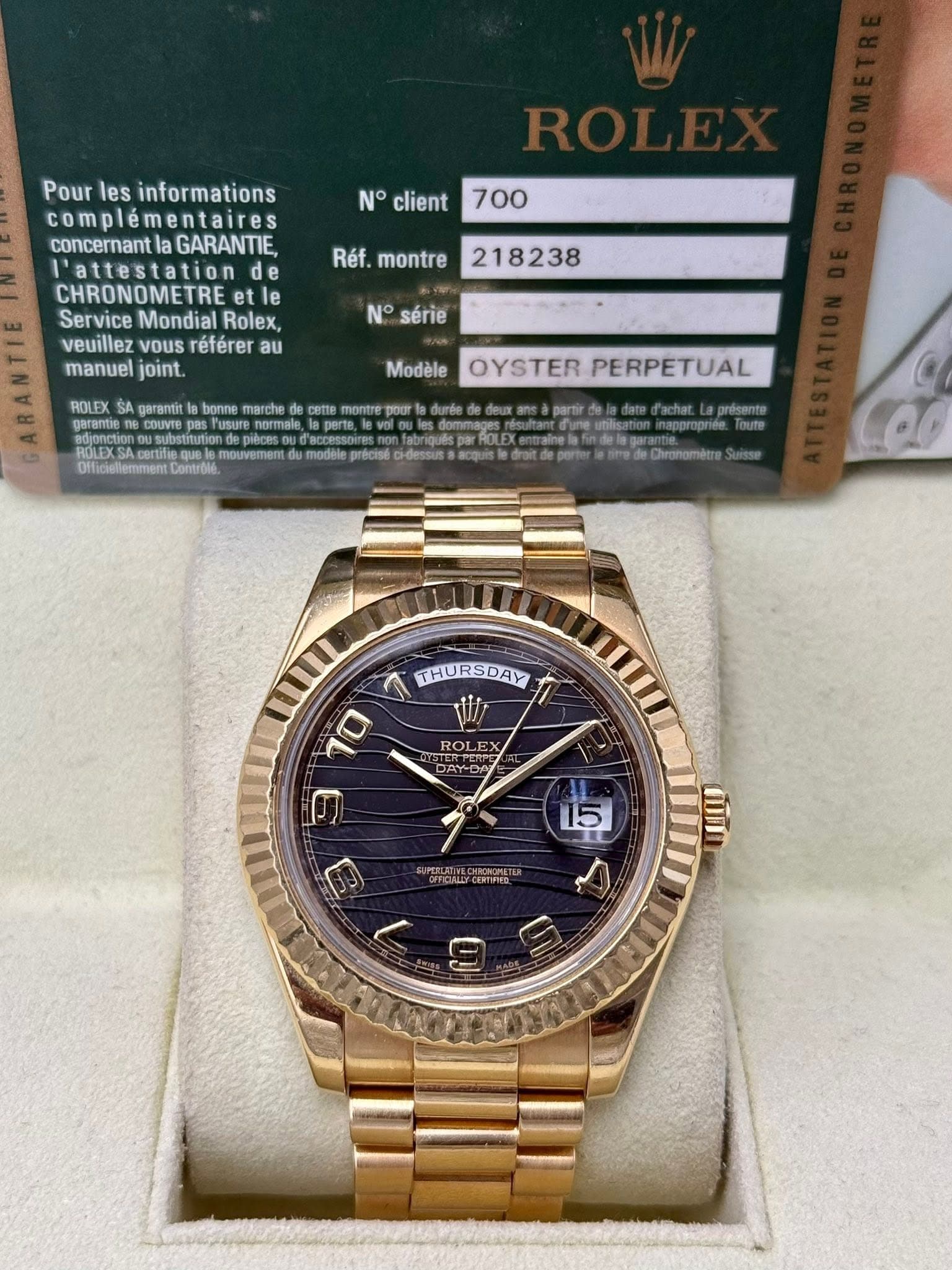 May be an image of wrist watch and text that says 'N° client 700 Pour les informations complementaires concernant GARANTIE, attestation de CHRONOMETRE le Service Mondial Rolex,…