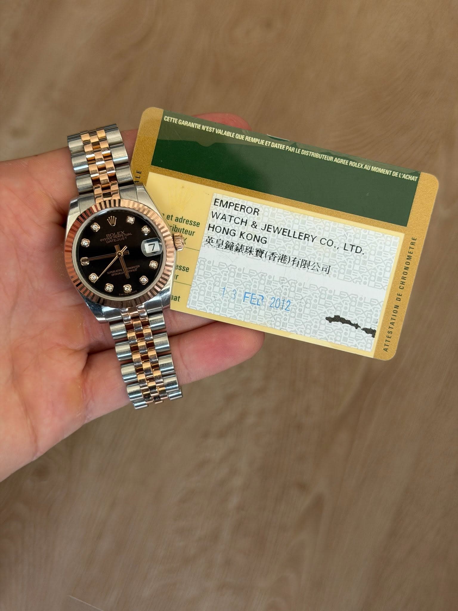 May be an image of money, wrist watch and text that says 'CETTE GARANTIE N'EST VALABLE QUE REMPLIEE DATEE PARLE DISTRIBUTEUR AGREE ROLEX AU MOMENTD EL ACHAT จ 梅 春 ම 商 et adresse…
