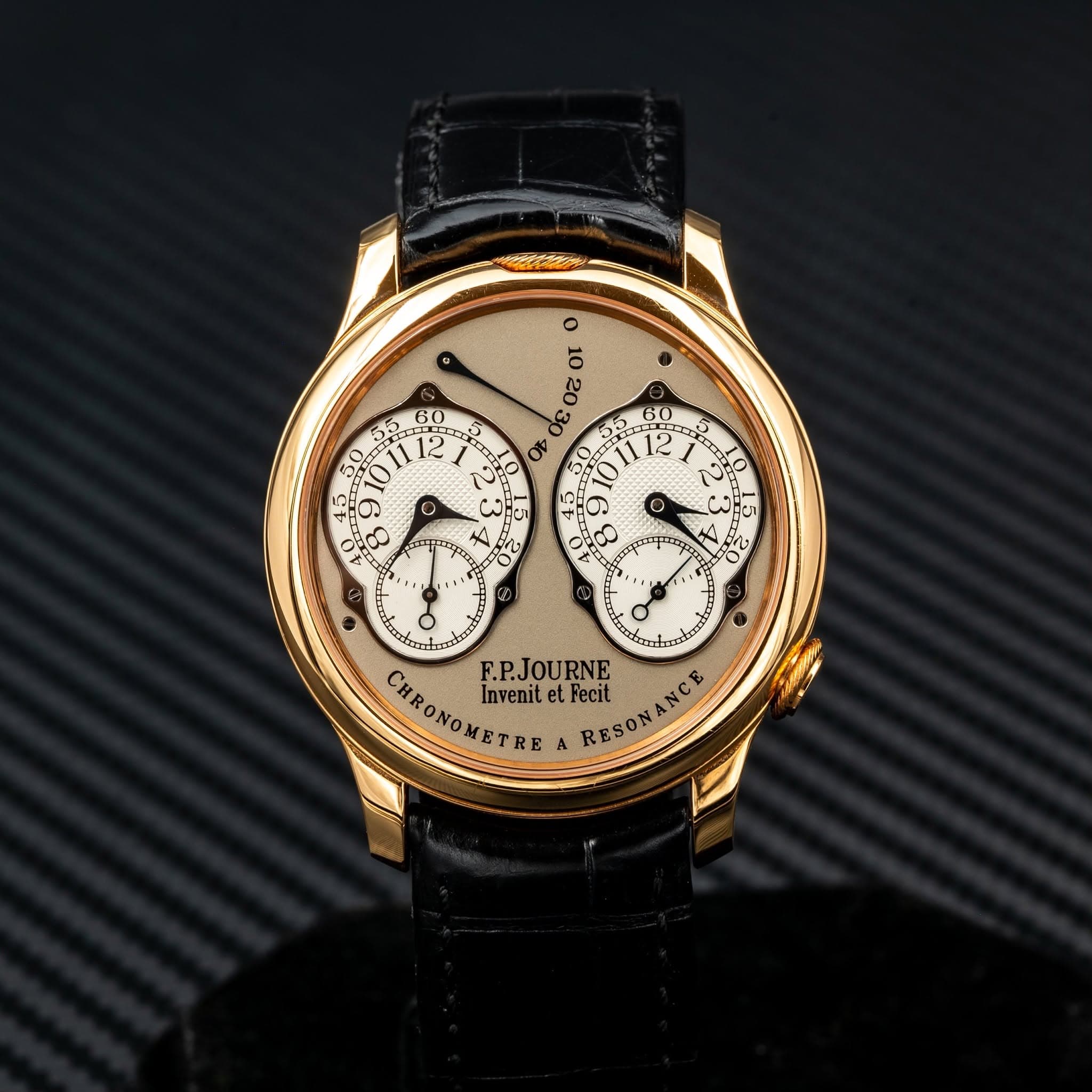 May be an image of wrist watch and text that says '60 ٥ 11 2 ον O σε 60 O 0 O 六 O טא 1 X م し م 44 አላ 4 O B00 100 き neg CHRONOMSTRE A F.P.JOURNE RESONANCE Invenit et Fecil'