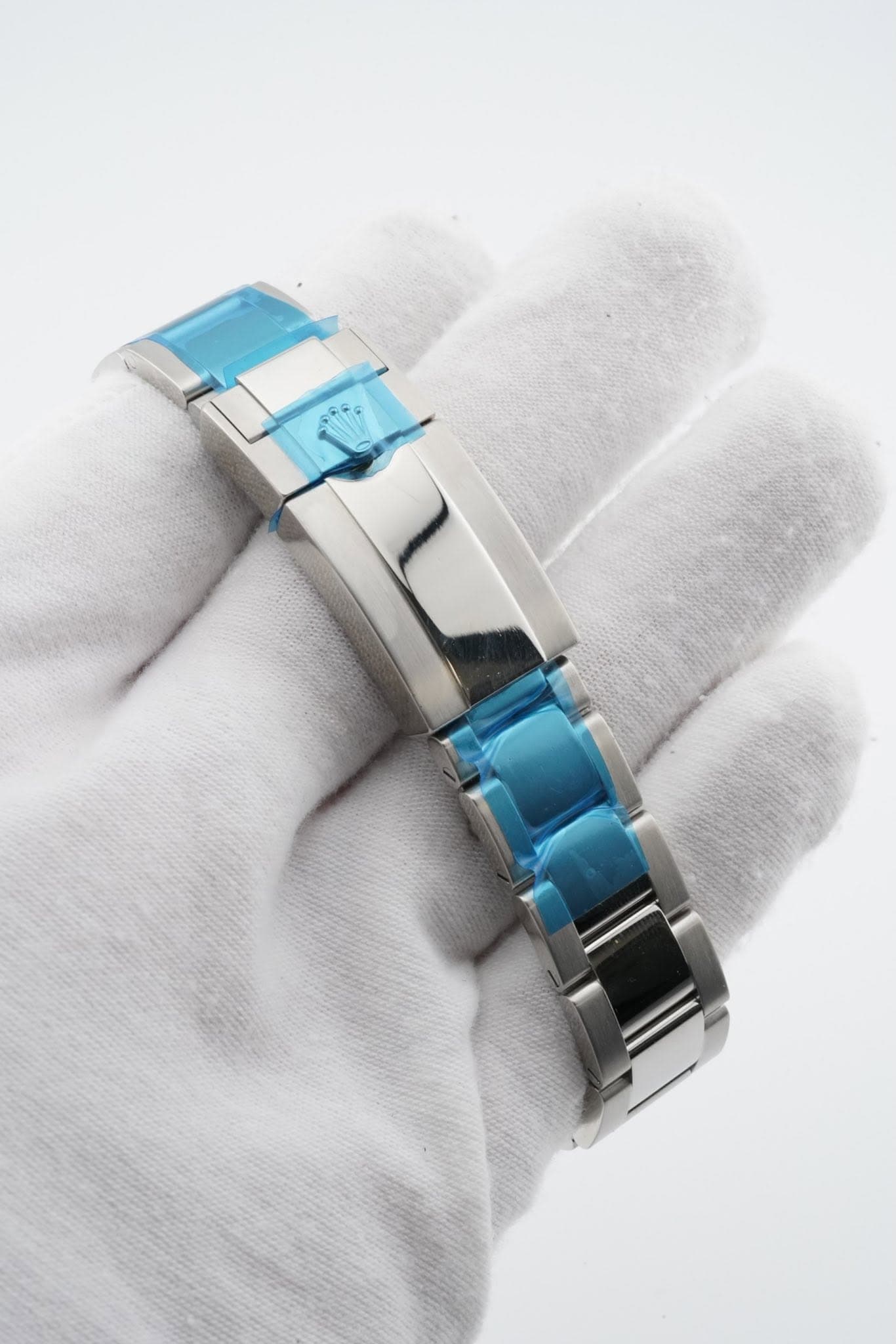 May be an image of jewelry and wrist watch