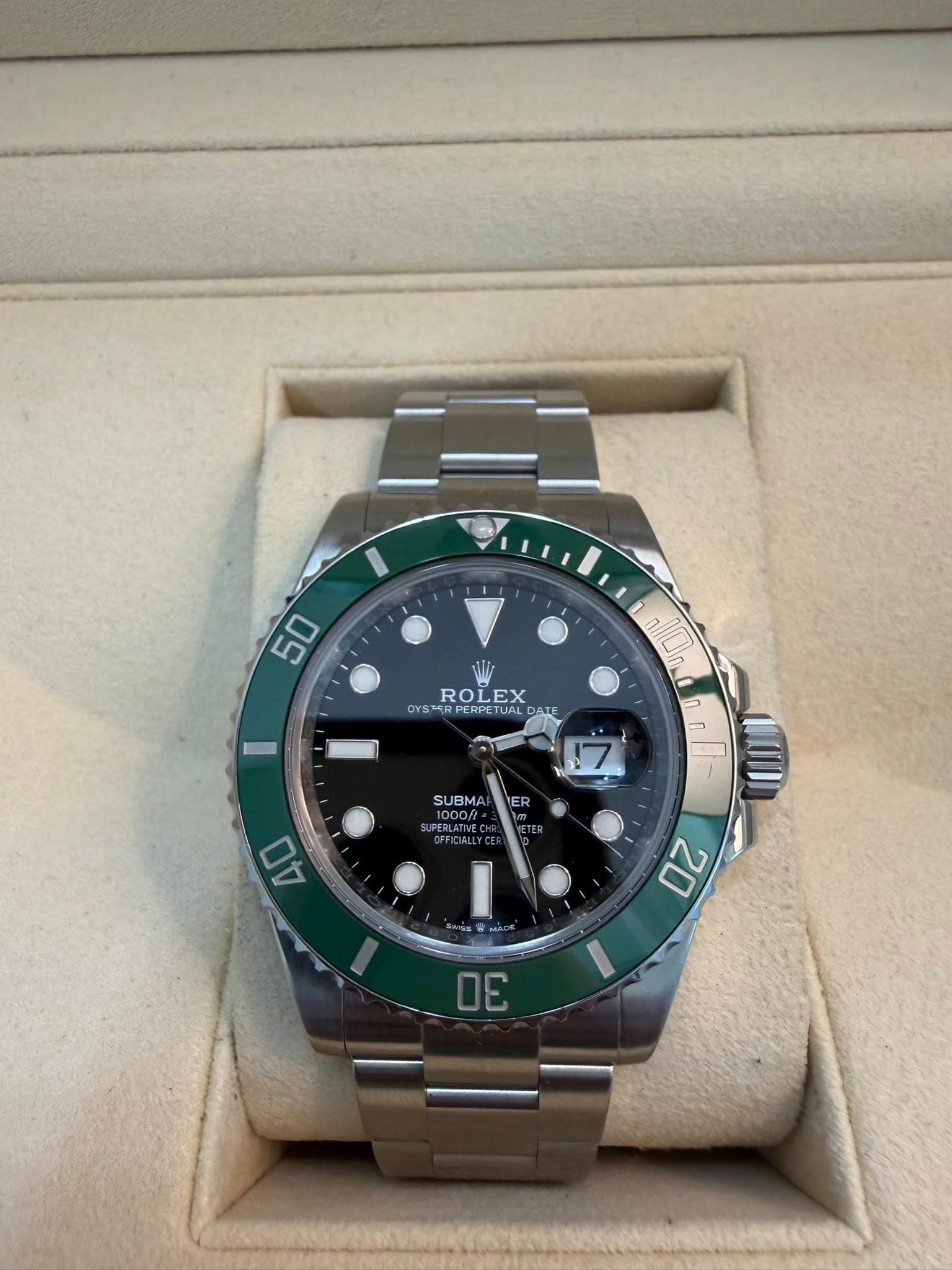 May be an image of wrist watch and text that says '50 ROLEX DYSTER ERPET SMERPERPETUAL OVEROLEX UAI חסוה SUBMA SU BMA ER 40 OZ D 30'