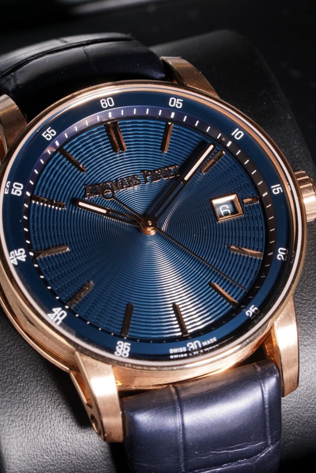 May be an image of wrist watch and text that says ' C EO 50 EEETESEm 15 15 ח2 1R 25 ဒ OWISS an ANMADE -RMN MADE ΘИ が'