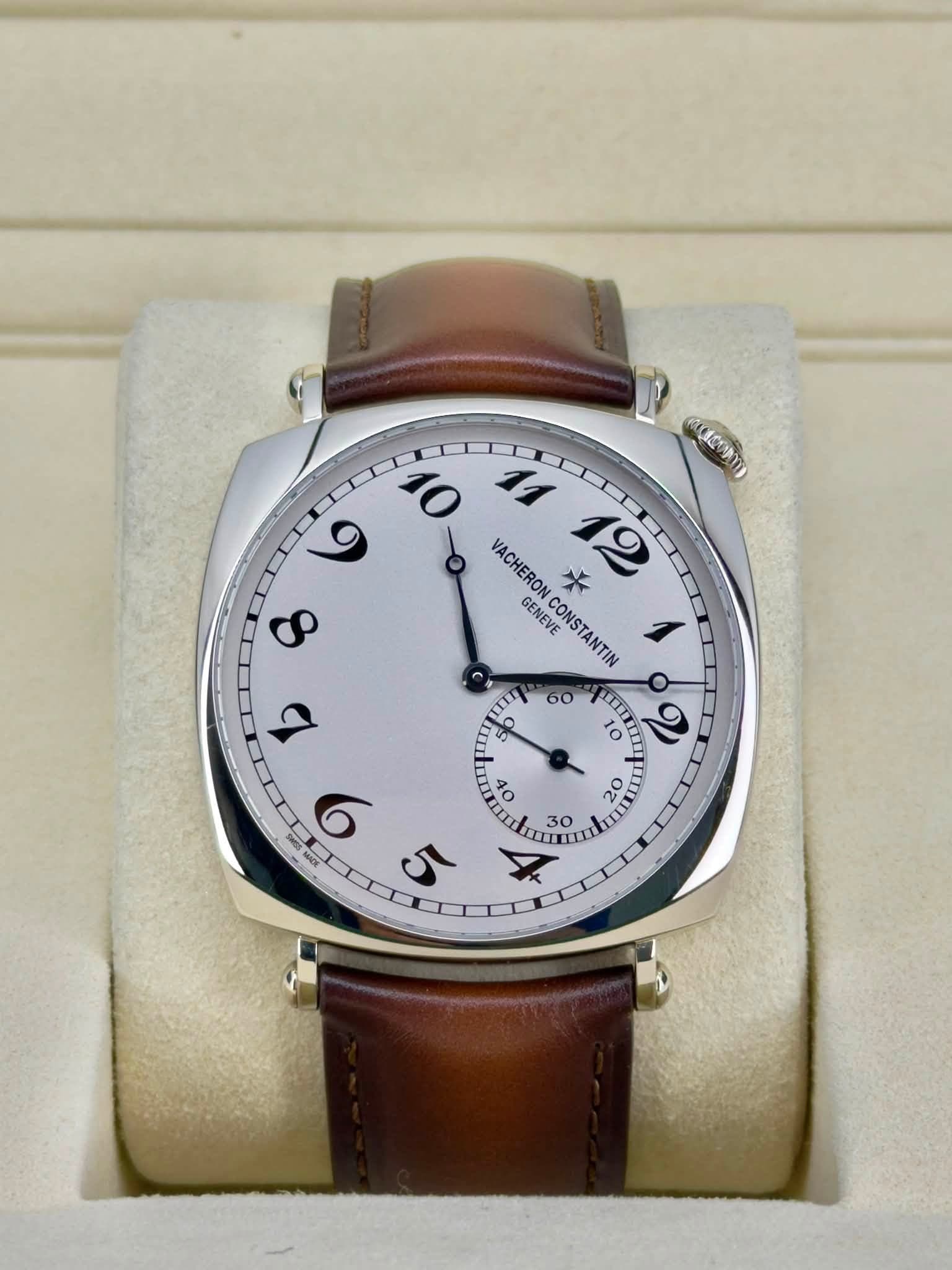 May be an image of wrist watch and text that says ' و VACHERON ¥ 12 co GENEVE CONSTANTIN CONSTANTIN 1 60 T 10 ודרדר 10 2 TIB DE 02 0Z IT 0 b D บว 40 tn ETEE 30 ๑'