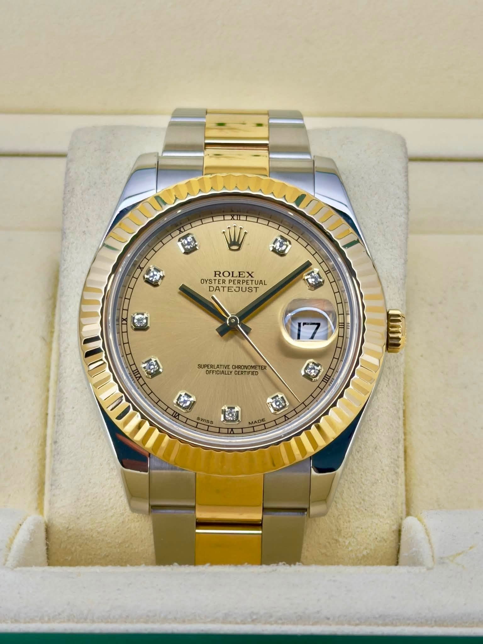 May be an image of wrist watch and text that says 'ちめ الیز ROLEX EX OYSTER TERPERPETU OYSTERPERPETUAL DATEJUST PERPETUR PETUAL DATEJUST កវា he DI 月日 17 성 SUPERLATIVE CHRONOMETI…