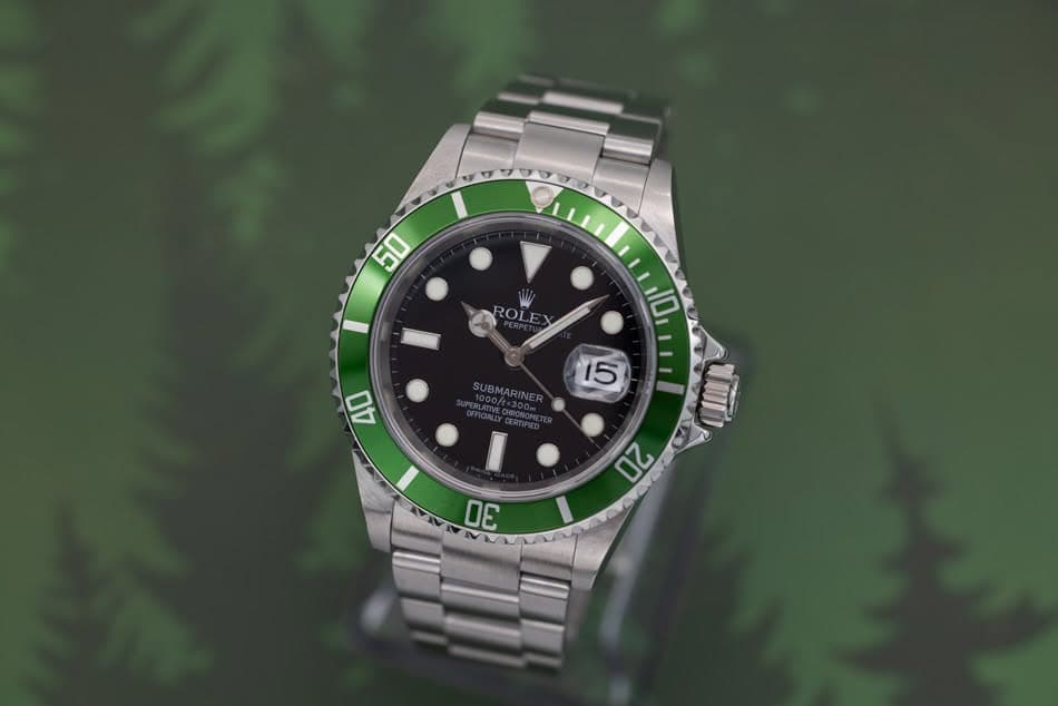 May be an image of wrist watch and text that says '50 ROLE 10 40 15 SUBMARINER 20 30'