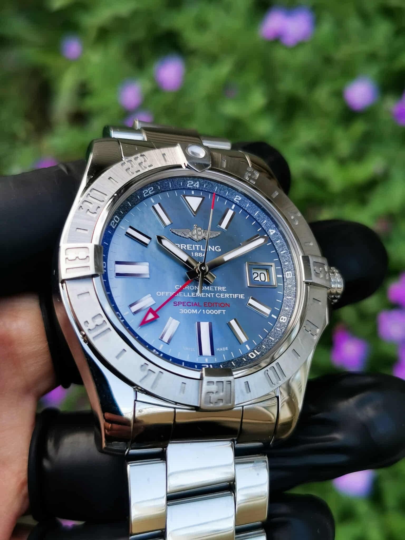 Breitling Avenger II GMT Special Japan Edition (Box, Papers + Extra OEM Strap) image