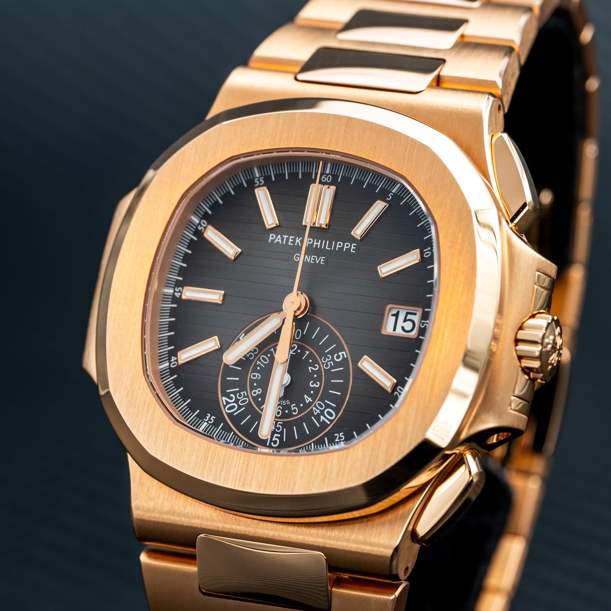 May be an image of wrist watch and text that says 'PATEK PATEKPHILIPPE PHILIPPE G GINEVE ИИи ဂ + 00 5 O مس 0ט i تى / 0 ) • ဟ 40 Op عای S ك / 20 Ju บ'
