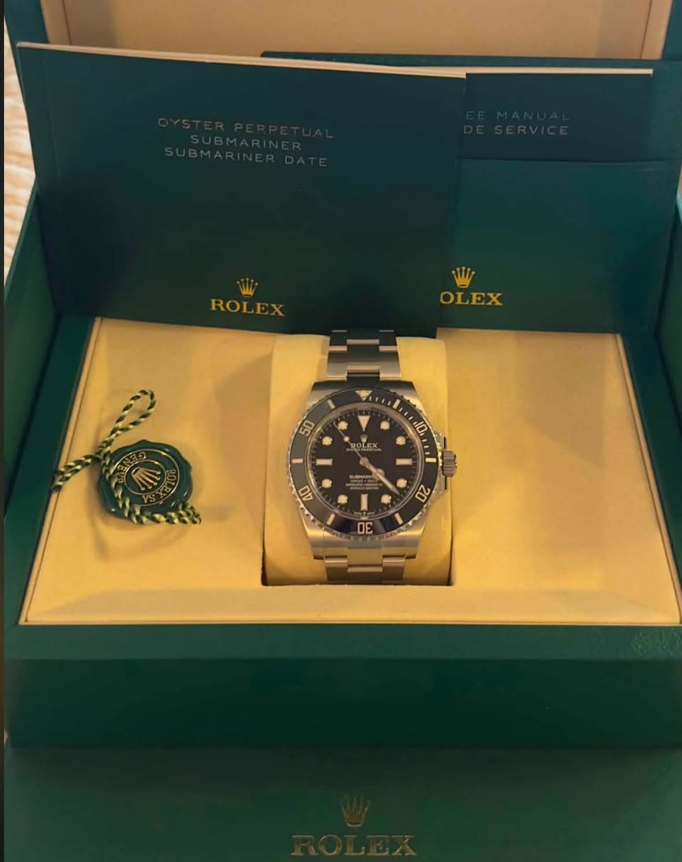 May be an image of wrist watch and text that says 'ROLEX ROLEX ROI OLEX 50 노터 10, 10%g 40 0 I 20 DE'
