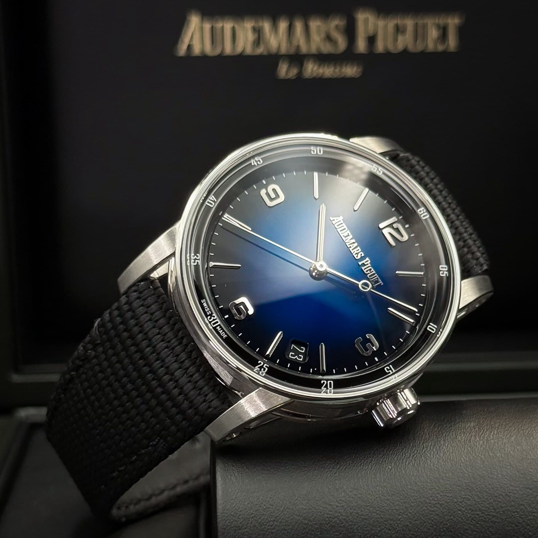Audemars Piguet CODE 11.59 Automatic, photo 2