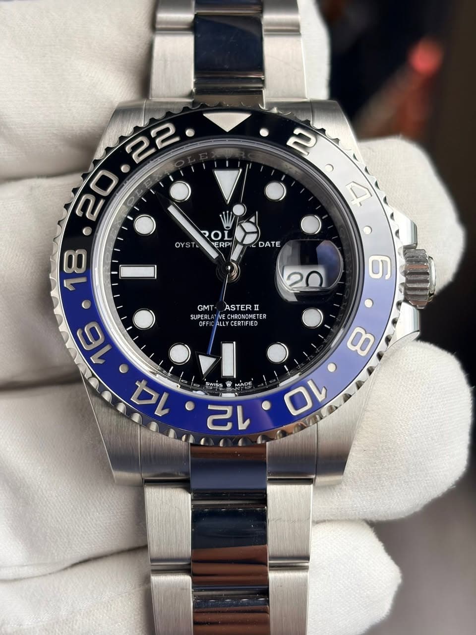 May be an image of wrist watch and text that says '2 ٥ ROL OY ERPI ERP 18 DATE GM SUPER UPERL 20 6 ASTER II NE HRONOMETE TER ER ALLY CERTIFIED SwIss MADE '