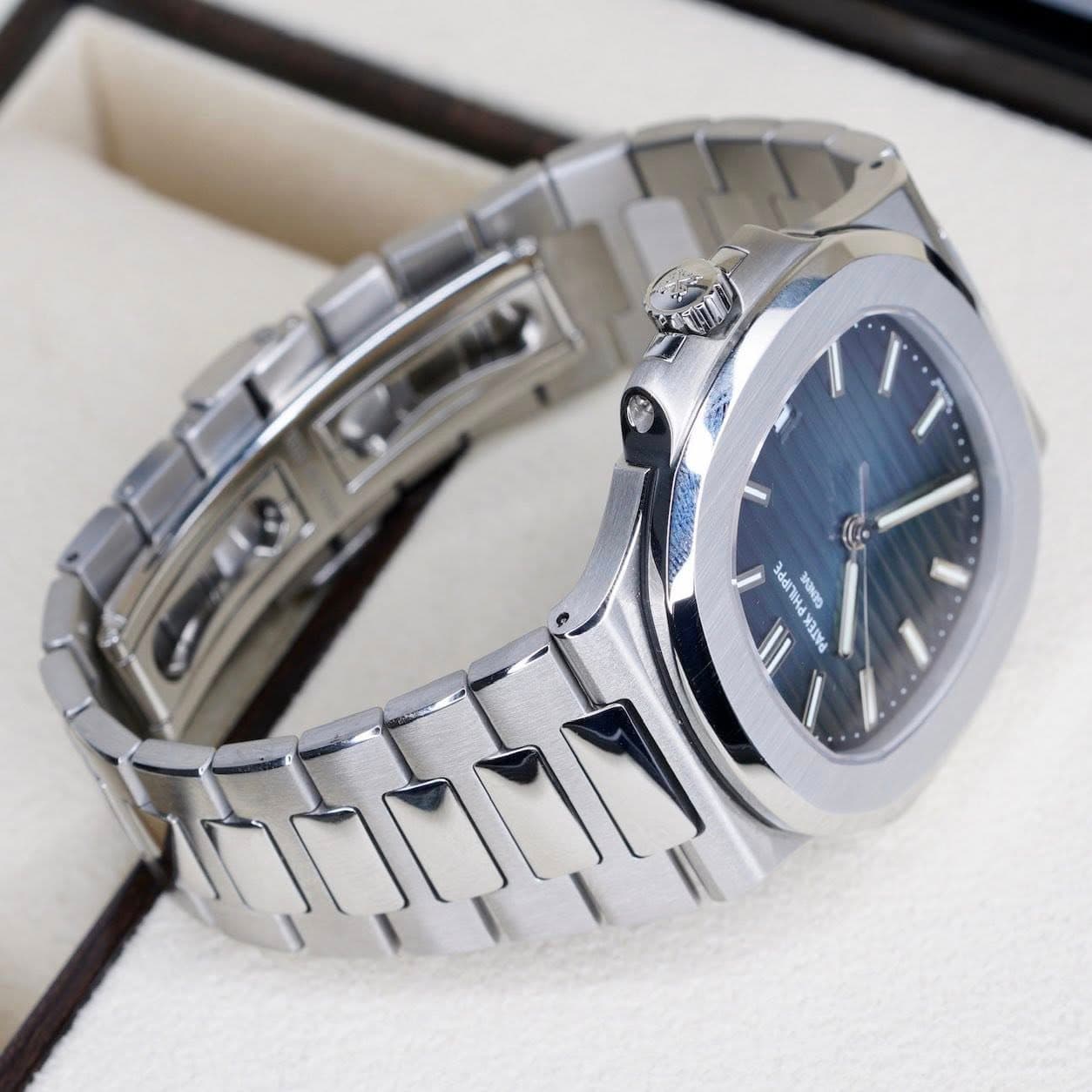 Patek Philippe Nautilus, photo 5