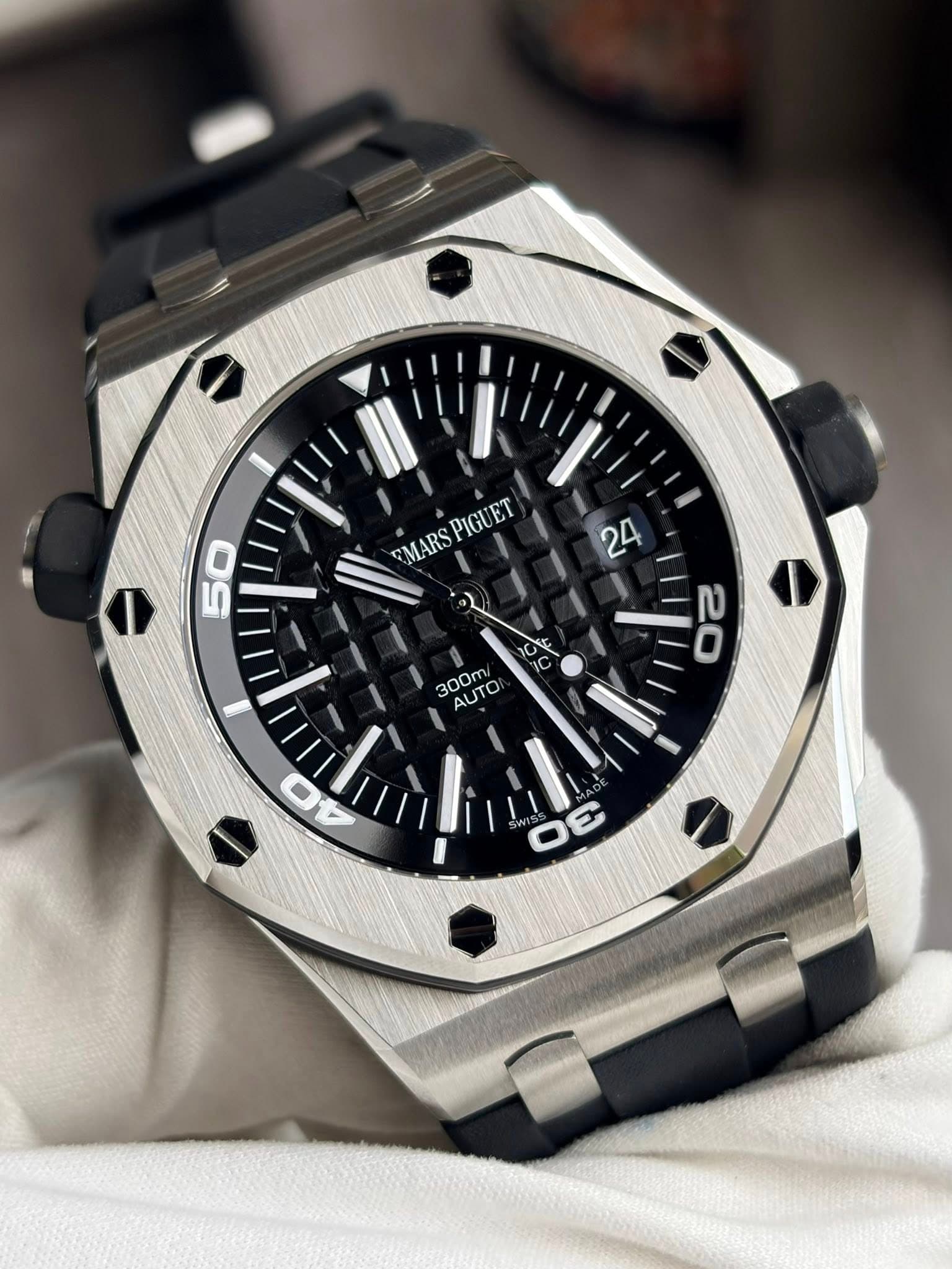 Audemars Piguet Royal Oak Offshore Diver, photo 4