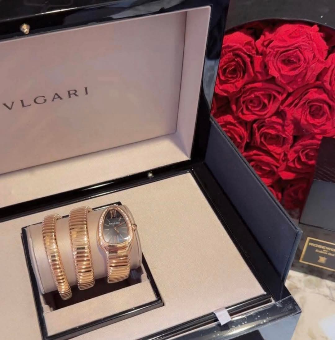 May be an image of wrist watch and text that says 'VLGARI'