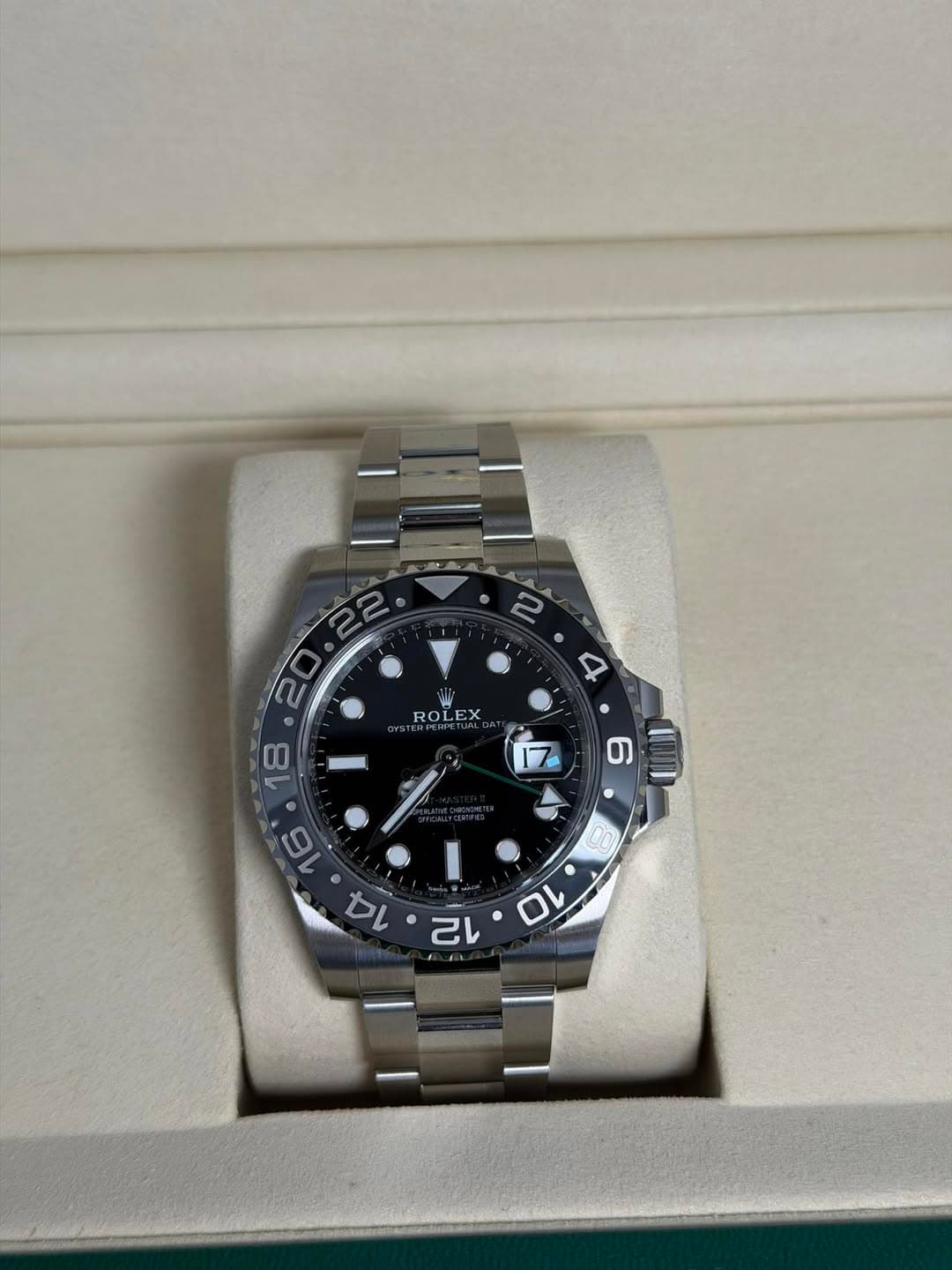 May be an image of wrist watch and text that says '부부 ROLEX ALD ROL HPERI+ 8 な・こい セレ م 10'