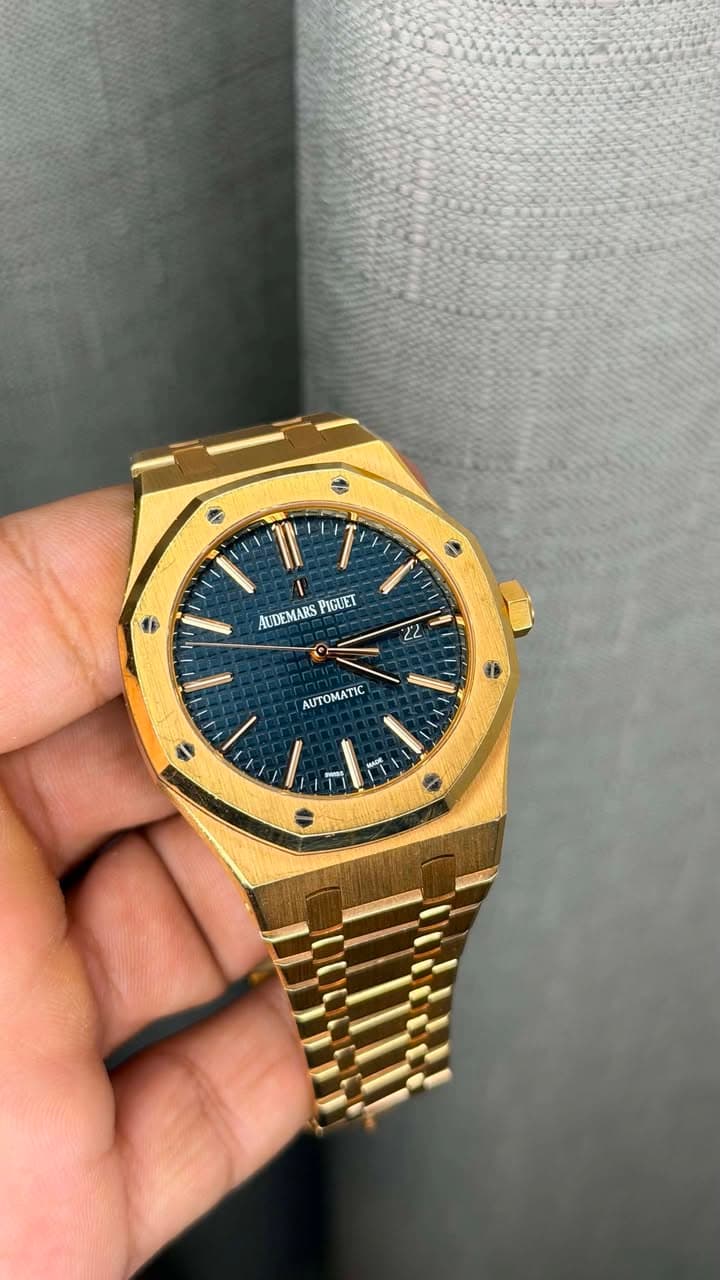 May be an image of wrist watch and text that says '수 串 + AUDEMARS PIGUET ح2 AUTOMATIC ١ ស 1'