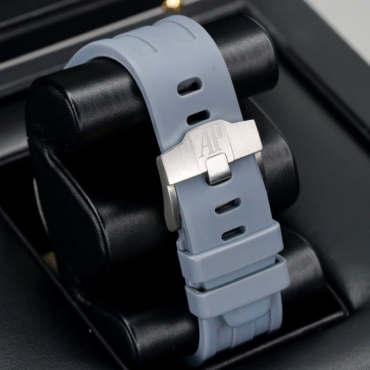 Audemars Piguet Royal Oak Offshore Selfwinding Chronograph, photo 2