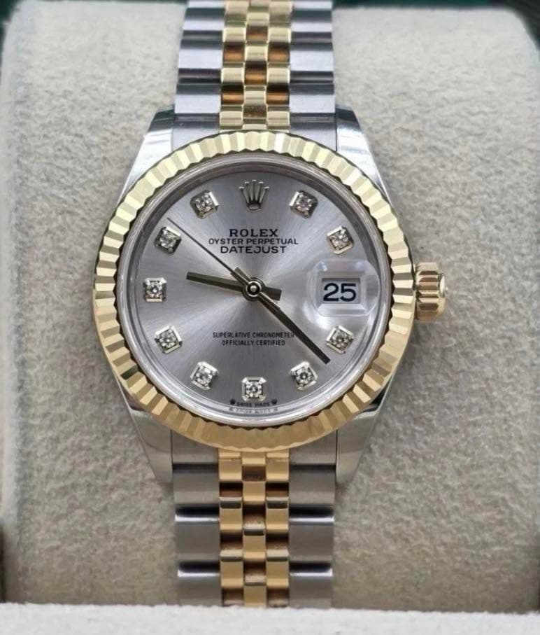 May be an image of wrist watch and text that says 'শগ o 隊 OYST OYSTROL BATEJUSYAL DA DATEJUST UST TUAL DA 0 Ke4 25'