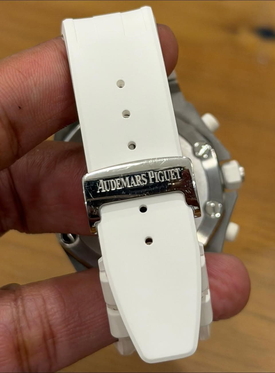 May be an image of digital watch and text that says 'AUDEMARS AUDEMARSFIGUET PIGUET'