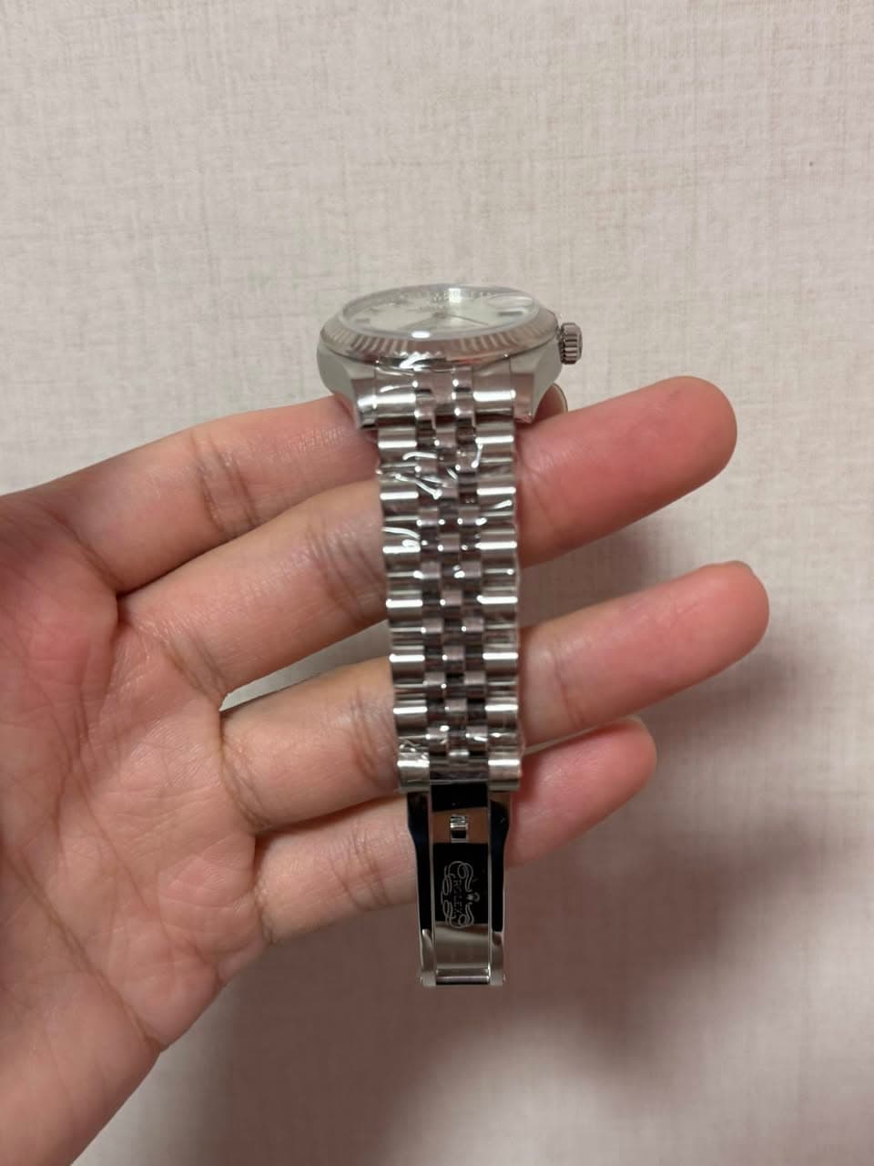 May be an image of digital watch